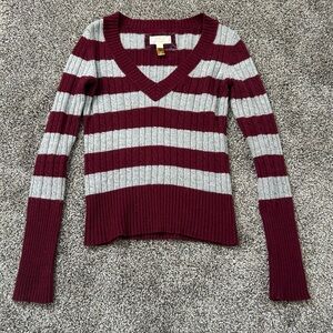 Y2k American Eagle Outfitters Burgundy and Gray V-Neck Sweater